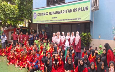Sosialisasi dan Pelatihan Pemadam Kebakaran SD Muhammadiyah 09 Plus